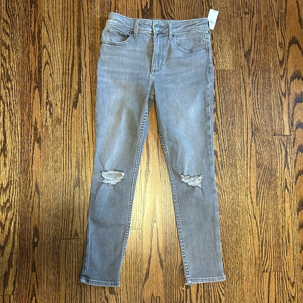NWT Grey High Rise Jeggings